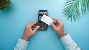 クレジットカードのスキミングを見破る方法